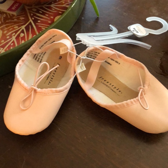 Other - Kid ballet shoes